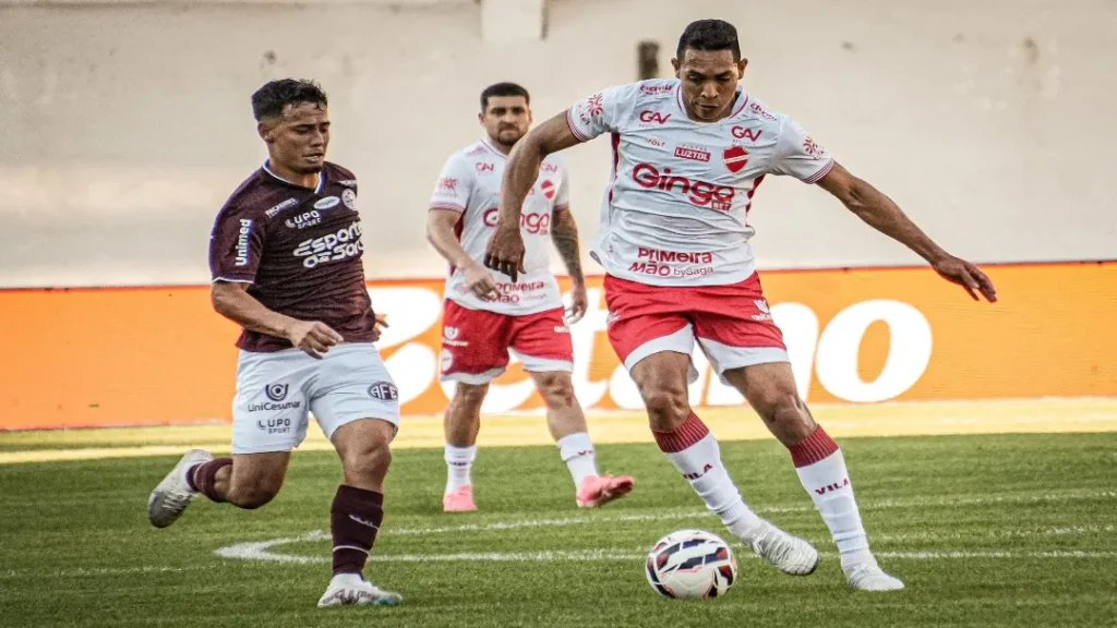 Vila Nova Vence Ferroviária Fora de Casa e se Aproxima do G-4 na Série B do Campeonato Brasileiro 1 Vila Nova vence Ferroviária fora de casa e se aproxima do G-4 na Série B do Campeonato Brasileiro