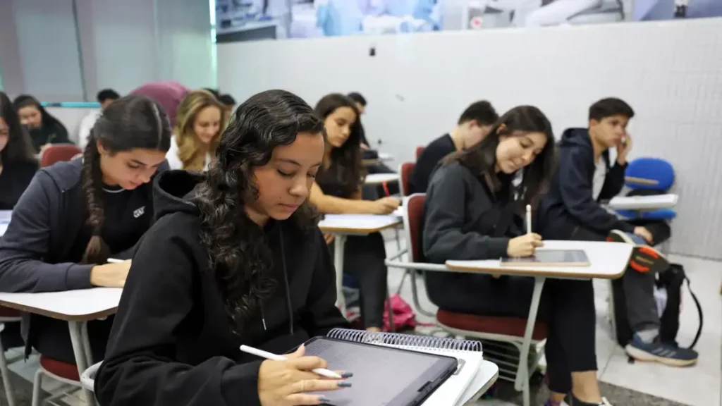 Inscrições Abertas do Fies Para o 2º Semestre de 2025: São 74,5 Mil Vagas em Instituições Privadas 9 Inscrições abertas do Fies para o 2º semestre de 2025: são 74,5 mil vagas em instituições privadas