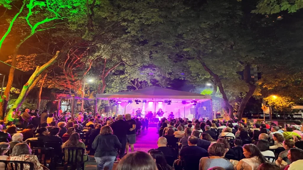 Heróis de Botequim se Apresentam no Bosque dos Buritis Nesta Sexta-Feira (18) 6 Heróis de Botequim se apresentam no Bosque dos Buritis nesta sexta-feira (18)