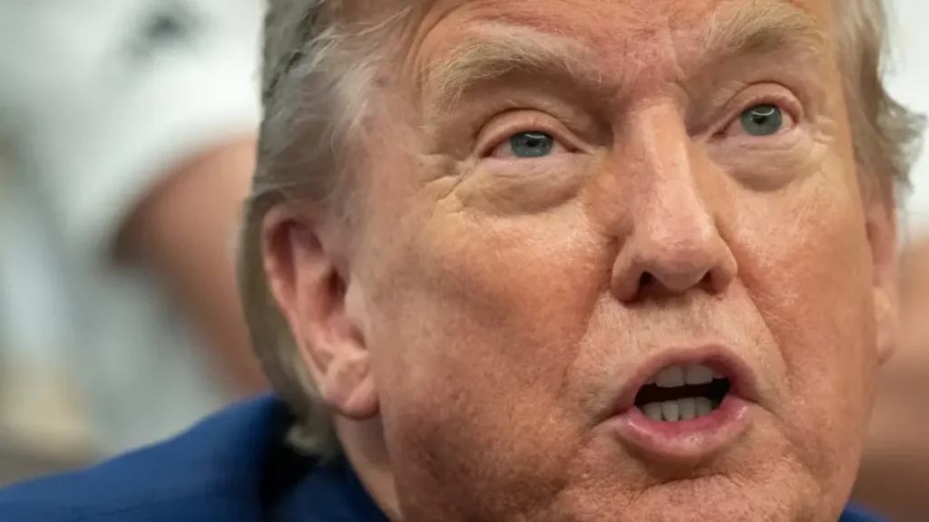 Trump é Diagnosticado com Insuficiência Venosa Crônica Após Apresentar Inchaço Nas Pernas 4 Presidente Trump é diagnosticado com insuficiência venosa crônica após apresentar inchaço nas pernas