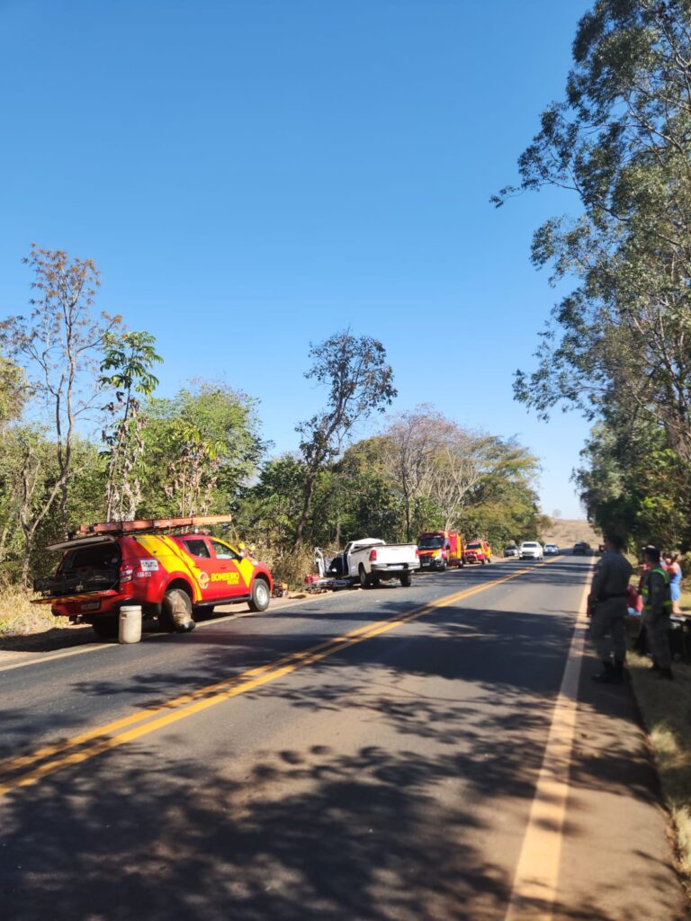 Acidente na GO-215, em Pontalina, Deixa Três Mortos e Dois Feridos 1 WhatsApp Image 2025 08 13 at 18.52.57