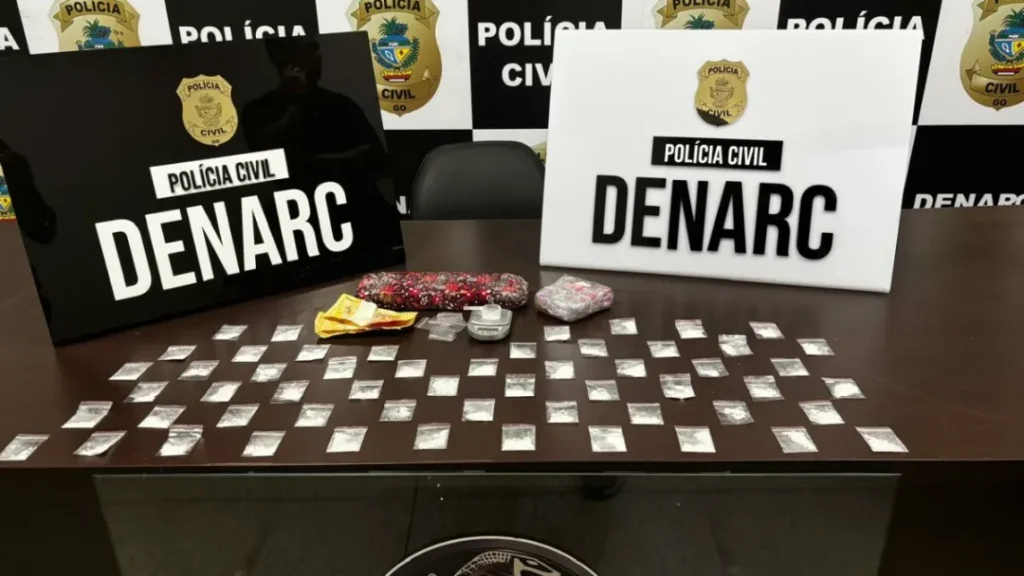 PCGO Prende Homem por Tráfico de Drogas no Setor Parque Eldorado Oeste, Goiânia 3 Polícia Civil prende homem por tráfico de drogas no setor Parque Eldorado Oeste, Goiânia