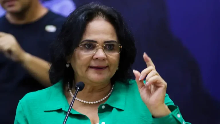 PF Investiga Suspeita de Fraudes em Contratos de Antiga Pasta Comandada por Damares Alves
