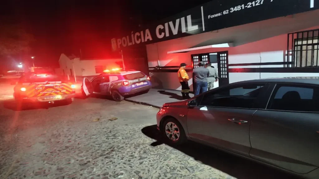 Homem é preso em flagrante por provocar incêndio próximo ao Parque Estadual de Nova Roma 2 Homem é preso em flagrante por provocar incêndio próximo ao Parque Estadual de Nova Roma