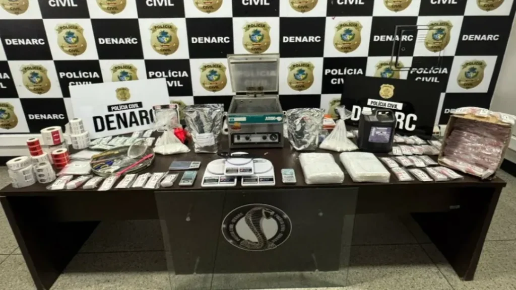 Polícia Civil de Goiás fecha laboratório de cocaína em apartamento de Goiânia 9 Polícia Civil de Goiás fecha laboratório de cocaína em apartamento de Goiânia