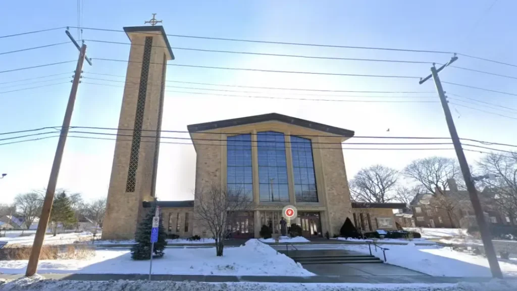Homem armado invade igreja e deixa dezenas de feridos em Minneapolis, nos EUA 6 Homem armado invade igreja e deixa dezenas de feridos em Minneapolis, nos EUA