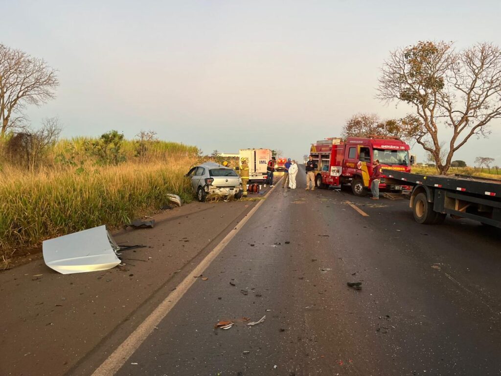 PRF registra 19 acidentes e 4 mortes em rodovias federais de Goiás no fim de semana 3 WhatsApp Image 2025 09 29 at 07.49.39