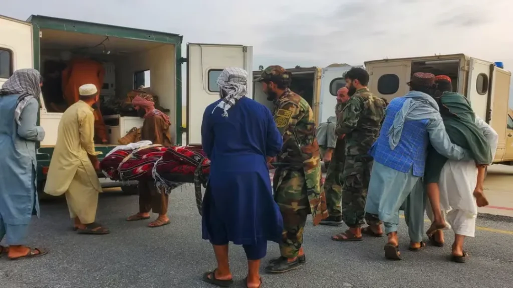 Terremoto no Afeganistão deixa mais de 800 mortos e milhares de feridos 1 Terremoto no Afeganistão deixa mais de 800 mortos e milhares de feridos