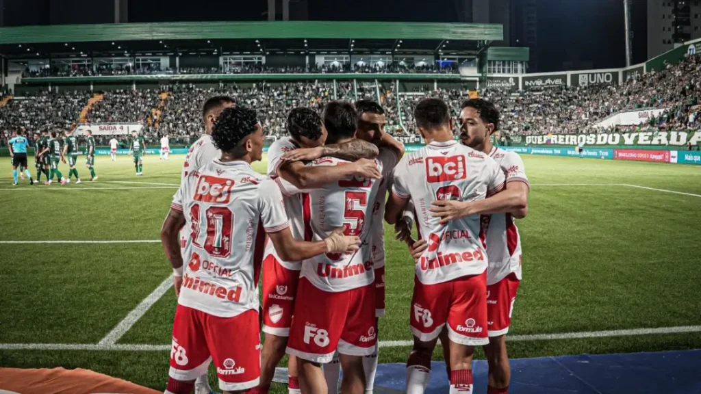 Vila Nova empata com a Chapecoense fora de casa e se distancia do G4 da Série B 9 Vila Nova empata com a Chapecoense fora de casa e se distancia do G4 da Série B