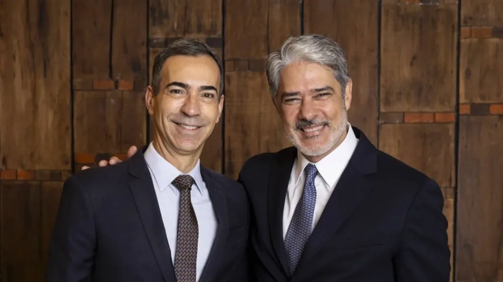 William Bonner deixa a bancada do Jornal Nacional; César Tralli assume o comando 8 William Bonner deixa a bancada do Jornal Nacional; César Tralli assume o comando