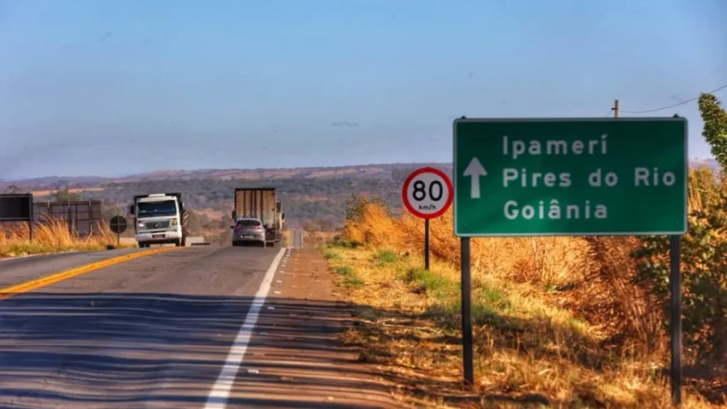 Governo de Goiás inicia duplicação da GO-330 com investimento de R$ 123 milhões 9 Governo de Goiás inicia duplicação da GO-330 com investimento de R$ 123 milhões