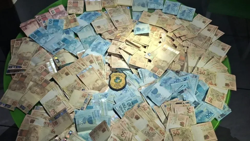 Operação em Goiás mira grupo que aplicava golpe do falso boleto e causou prejuízo de R$ 500 mil a lotéricas 7 Operação em Goiás mira grupo que aplicava golpe do falso boleto e causou prejuízo de R$ 500 mil a lotéricas