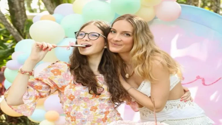 Morre aos 16 anos Anne Marie, filha da modelo Schynaider Moura