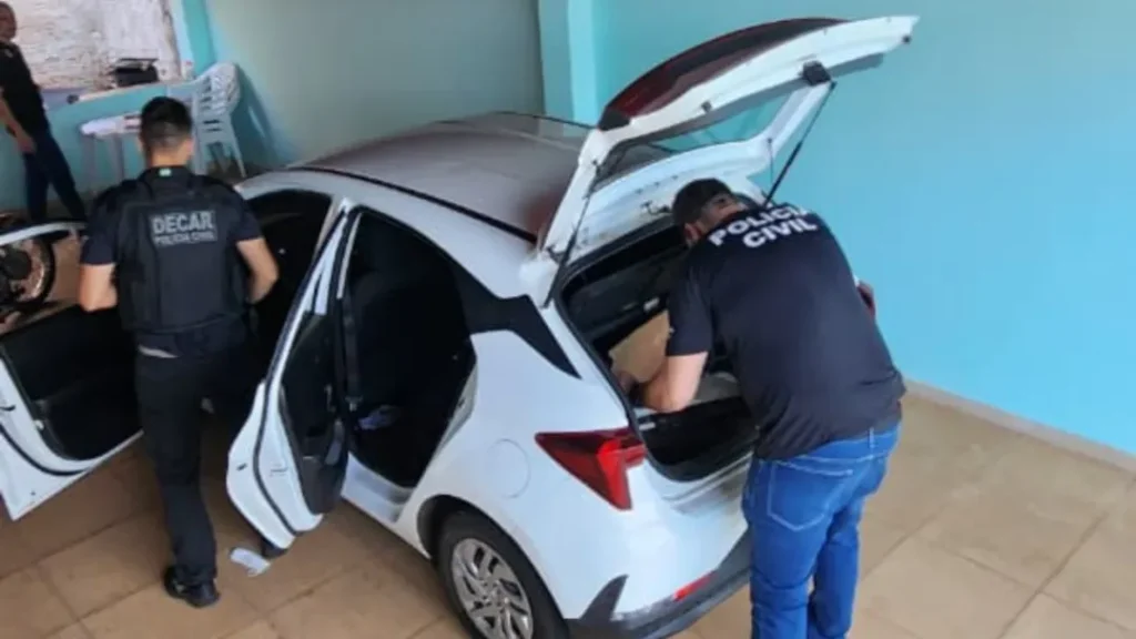 PCGO prende suspeito de desviar cargas de transportadora em Catalão 11 PCGO prende suspeito de desviar cargas e causar prejuízo de R$ 600 mil a transportadora em Catalão