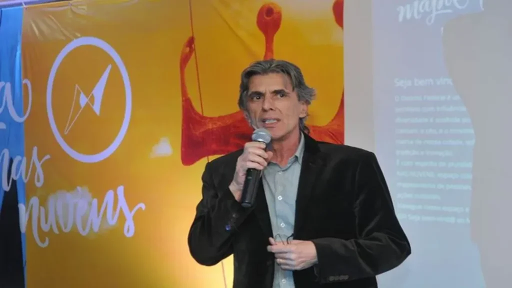 Morre aos 70 anos Guilherme Reis, ex-secretário de Cultura do Distrito Federal 10 Morre aos 70 anos Guilherme Reis, ex-secretário de Cultura do Distrito Federal