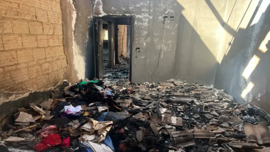 Homem é preso por incendiar casa da ex-cunhada em Santa Helena 7 Homem é preso por incendiar casa da ex-cunhada em Santa Helena