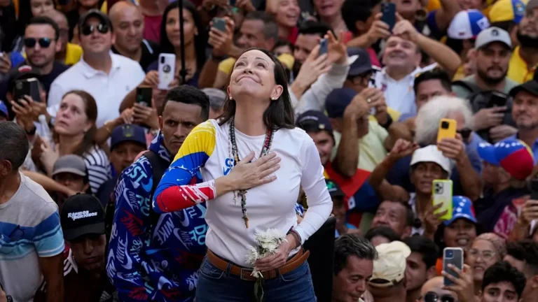 Direita brasileira celebra Nobel da Paz concedido a María Corina Machado
