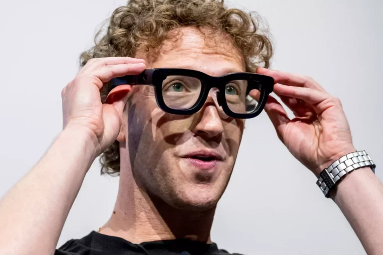 Mark Zuckerberg ganha autorização para lançar óculos inteligentes da Meta no Brasil
