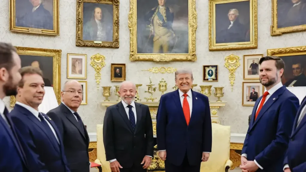 Trump volta a elogiar Lula após encontro na Casa Branca e destaca avanço nas conversas comerciais entre Brasil e EUA 9 Trump volta a elogiar Lula após encontro na Casa Branca e destaca avanço nas conversas comerciais entre Brasil e EUA