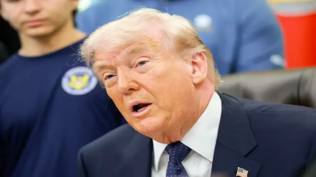 Aprovação de Trump cai e chega ao menor nível do mandato, segundo nova pesquisa nos Estados Unidos 8 Aprovação de Trump cai e chega ao menor nível do mandato, segundo nova pesquisa nos Estados Unidos