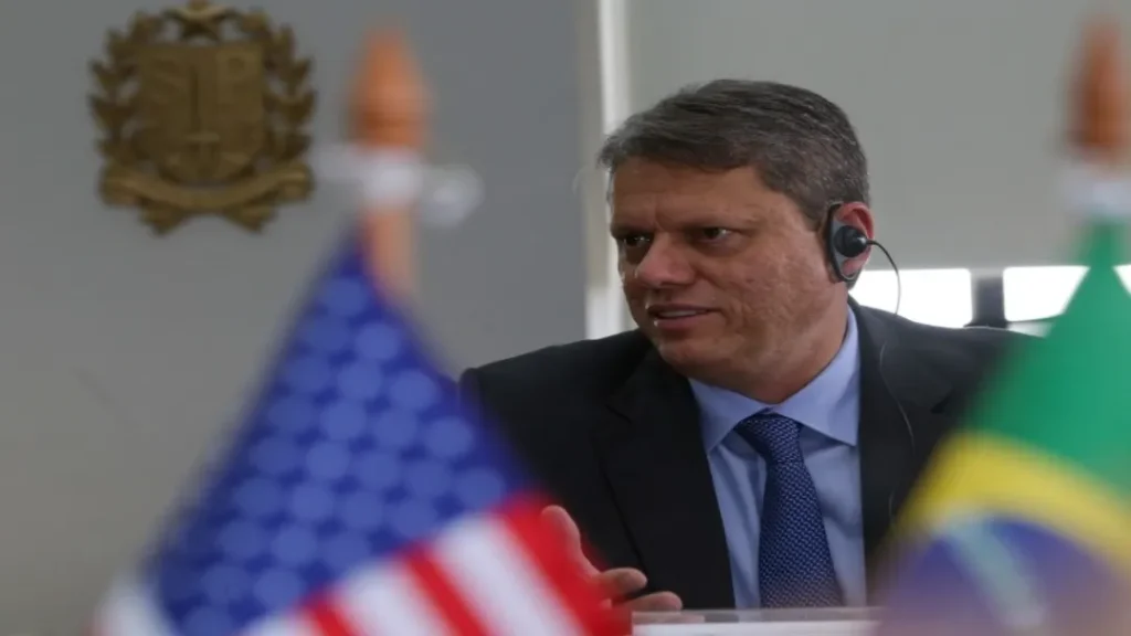 Ministro diz que postura de Tarcísio em relação aos EUA prejudica o país 7 Ministro diz que postura de Tarcísio em relação aos EUA prejudica o país