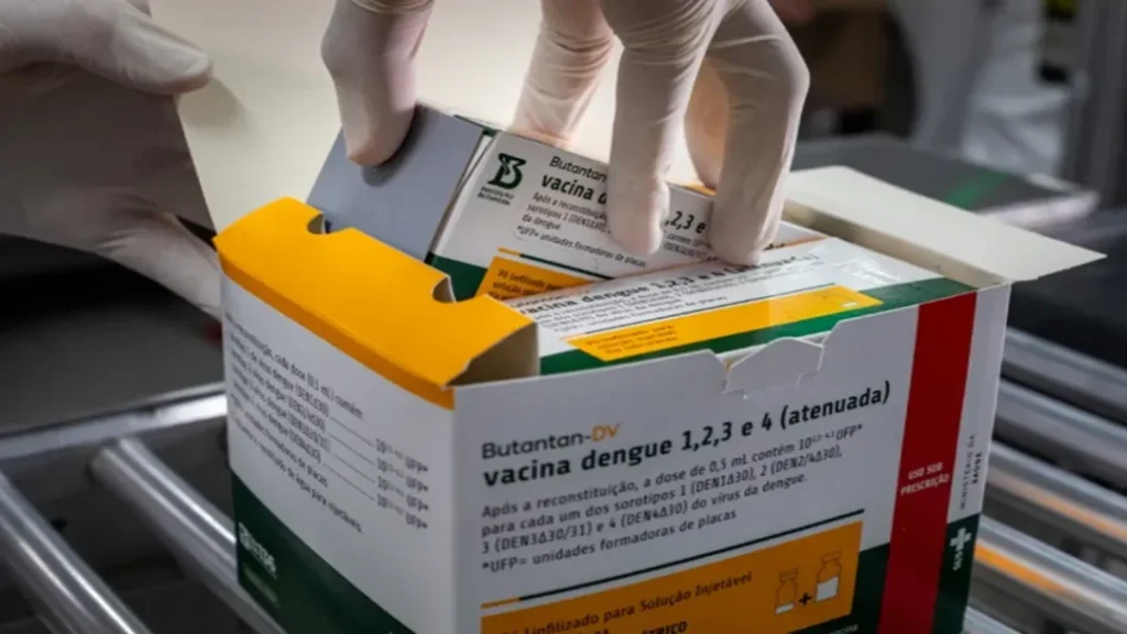 Brasil suspende vacina da dengue após alerta de reações adversas graves e investigação de mortes 7 Brasil suspende vacina da dengue após alerta de reações adversas graves e investigação de mortes