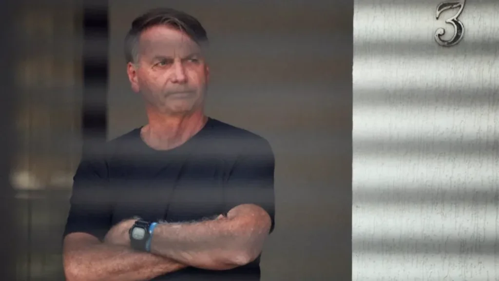 Ex-presidente Jair Bolsonaro receberá familiares durante cumprimento de medidas impostas pelo Supremo Tribunal Federal 7 Ex-presidente Jair Bolsonaro receberá familiares durante cumprimento de medidas impostas pelo Supremo Tribunal Federal