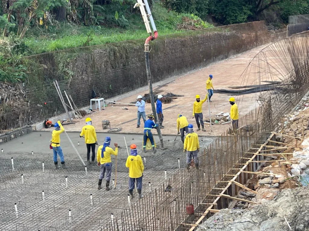 Obra no Córrego Cascavel avança em Goiânia 7 Obra no Córrego Cascavel avança em Goiânia