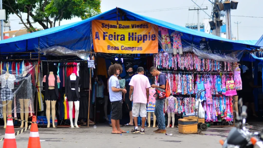 Polícia apura novas denúncias de assédio contra presidente da Feira Hippie 7 Polícia apura novas denúncias de assédio contra presidente da Feira Hippie