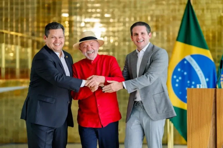 Congresso acelera fim da taxa das blusinhas