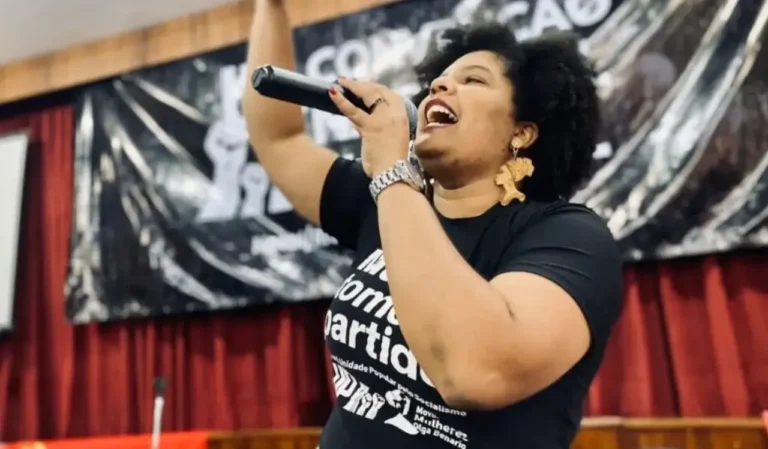 Candidata promete dobrar salários