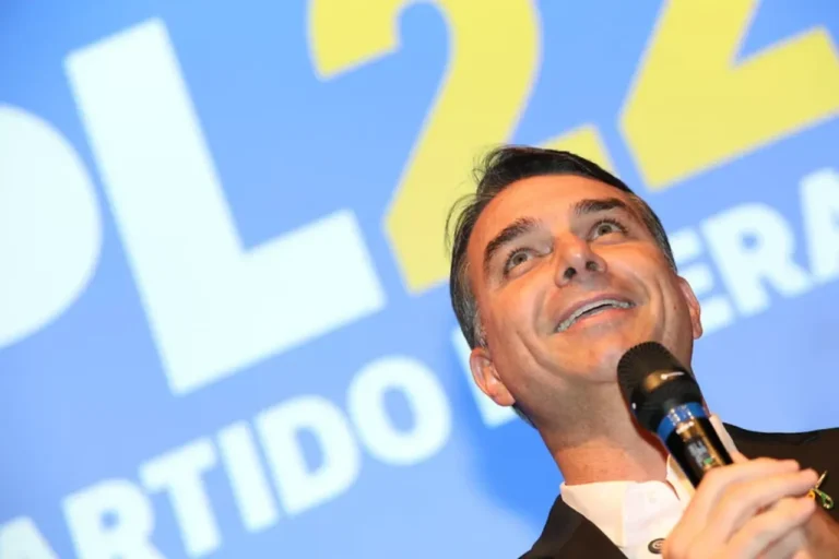 TSE suspende sistema de filiação após caso Flávio