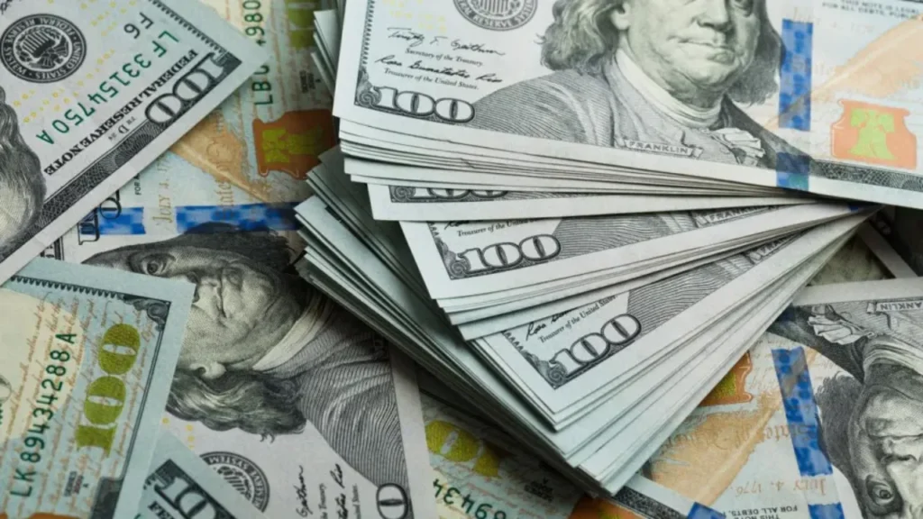 Dólar a R$ 5,20 aumenta atenção no Brasil 9 Dólar a R$ 5,20 aumenta atenção no Brasil