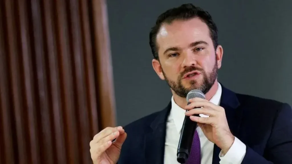 Governo cria travas para conter gastos 8 Governo cria travas para conter gastos