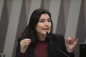 Equipe de Tebet vai à Justiça para expor cartões de R$ 300 mil de Vorcaro