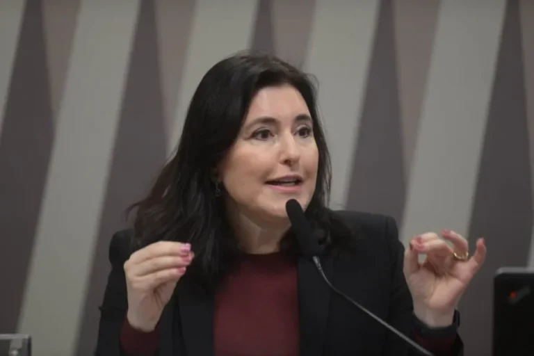 Equipe de Tebet vai à Justiça para expor cartões de R$ 300 mil de Vorcaro