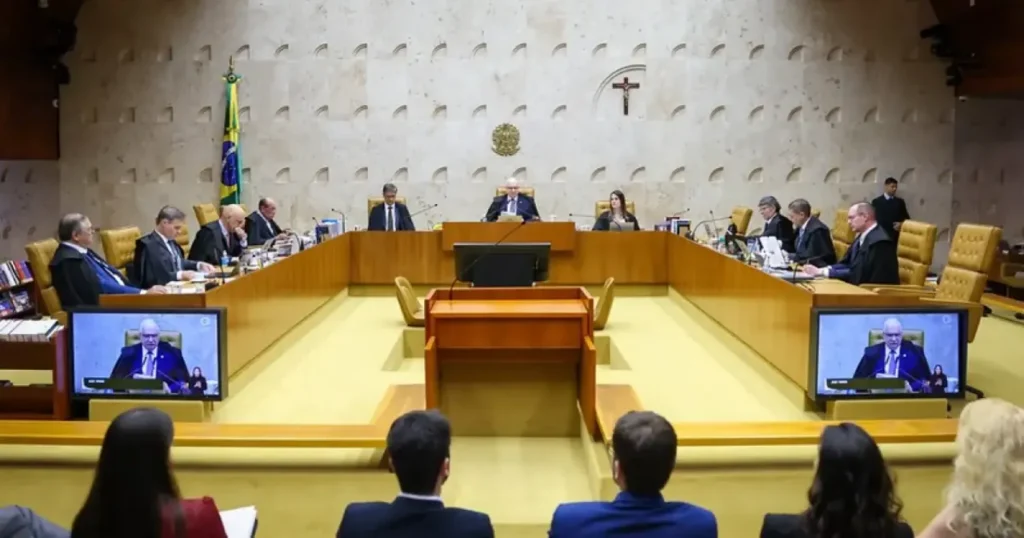 Ex-presidentes do STF faltam a julgamento de Moraes 4 Ex-presidentes do STF faltam a julgamento de Moraes
