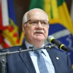 "Somos seres humanos, podemos errar", diz Fachin ao abrir julgamento no STF 7 "Somos seres humanos, podemos errar", diz Fachin ao abrir julgamento no STF