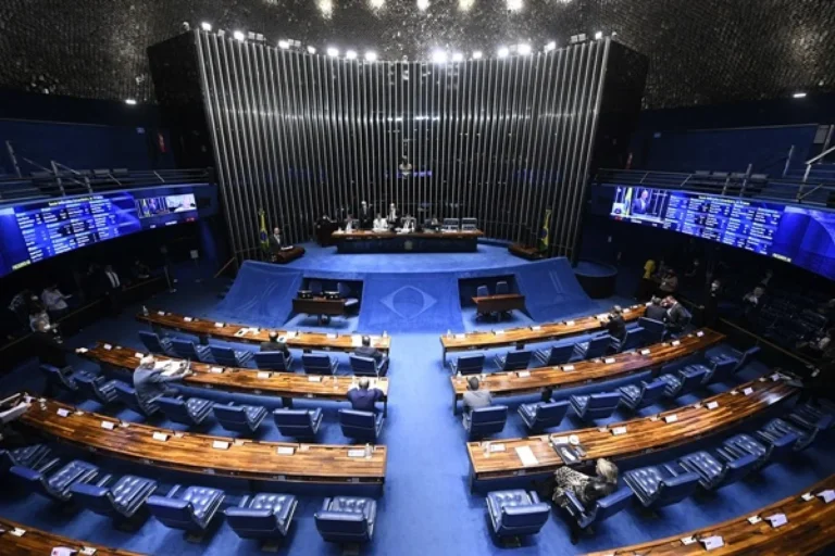 Senado terá 49 nomes favoráveis ao impeachment no STF