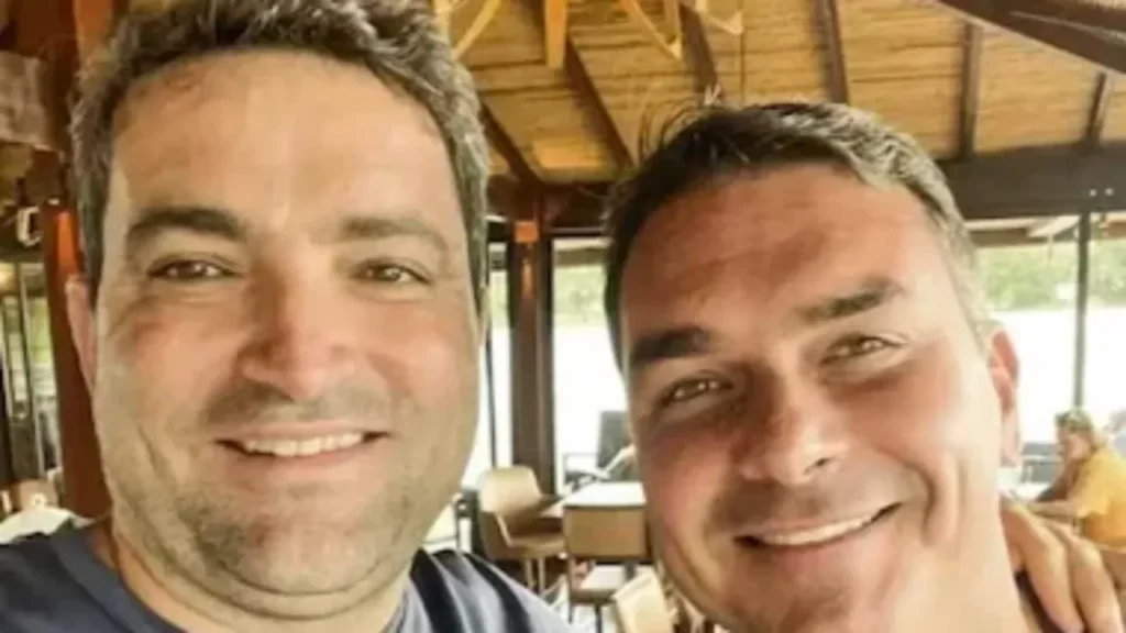 PF investiga R$ 130 milhões ligados a advogado próximo de Flávio 3 PF investiga R$ 130 milhões ligados a advogado próximo de Flávio