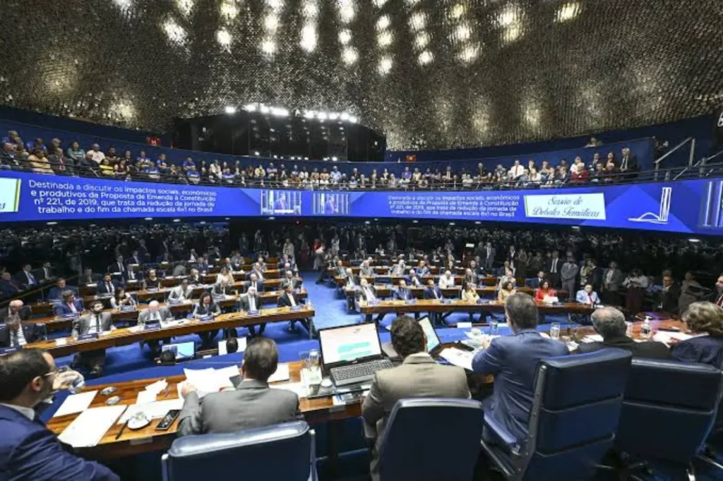 Senado inicia debate sobre fim da escala 6x1 1 Senado inicia debate sobre fim da escala 6x1