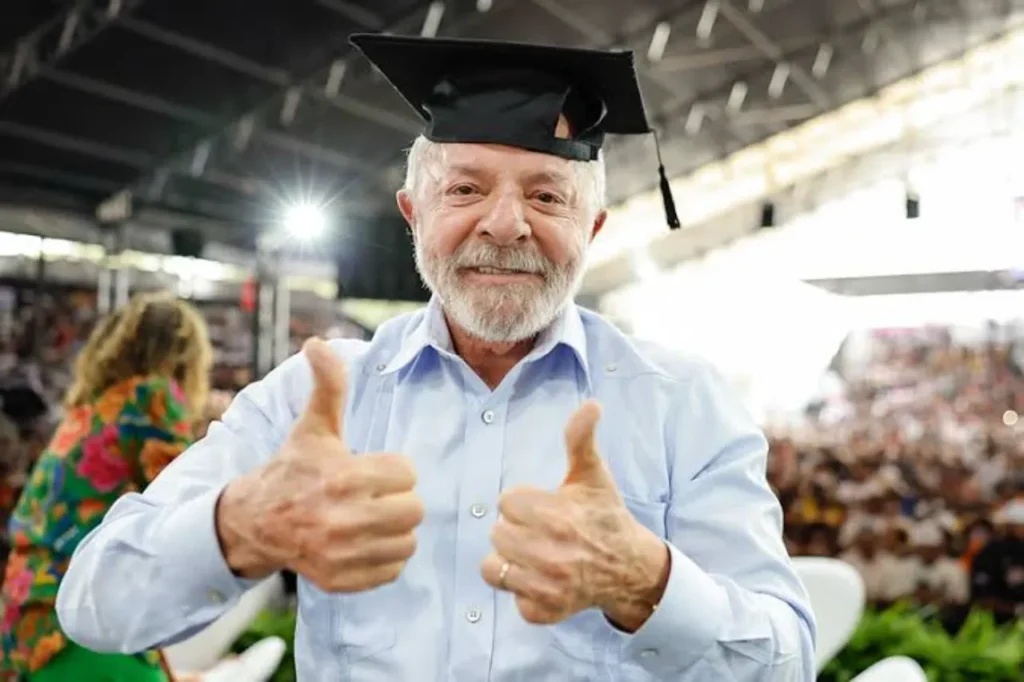 Lula promete Pé-de-Meia para universitários 1 Lula promete Pé-de-Meia para universitários
