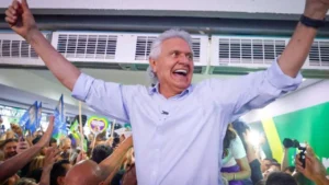 Caiado faz campanha no interior de Goiás